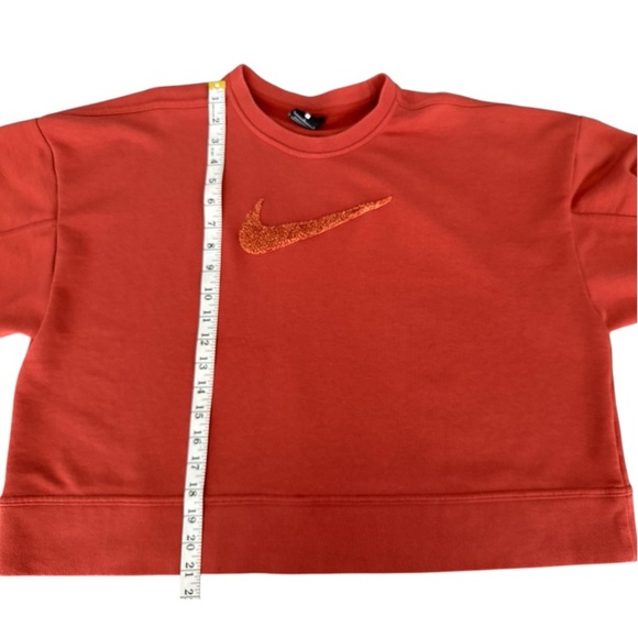 Nike Women's Dri-FIT Get Fit Crew Sweatshirt - Picture 6 of 10